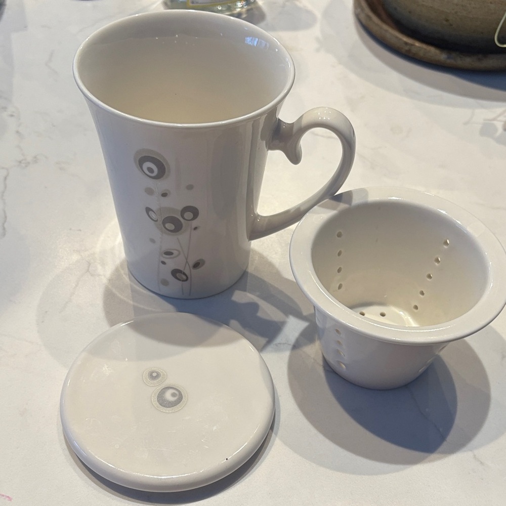 Teavana White and Gray Mug with Lid - Picture 3 of 6
